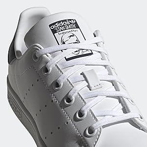 靴 adidas STAN SMITH 6 US / 5.5 UK Adidas SuperStan Stan Smith vs SuperStar Boys Size 6 FX1014